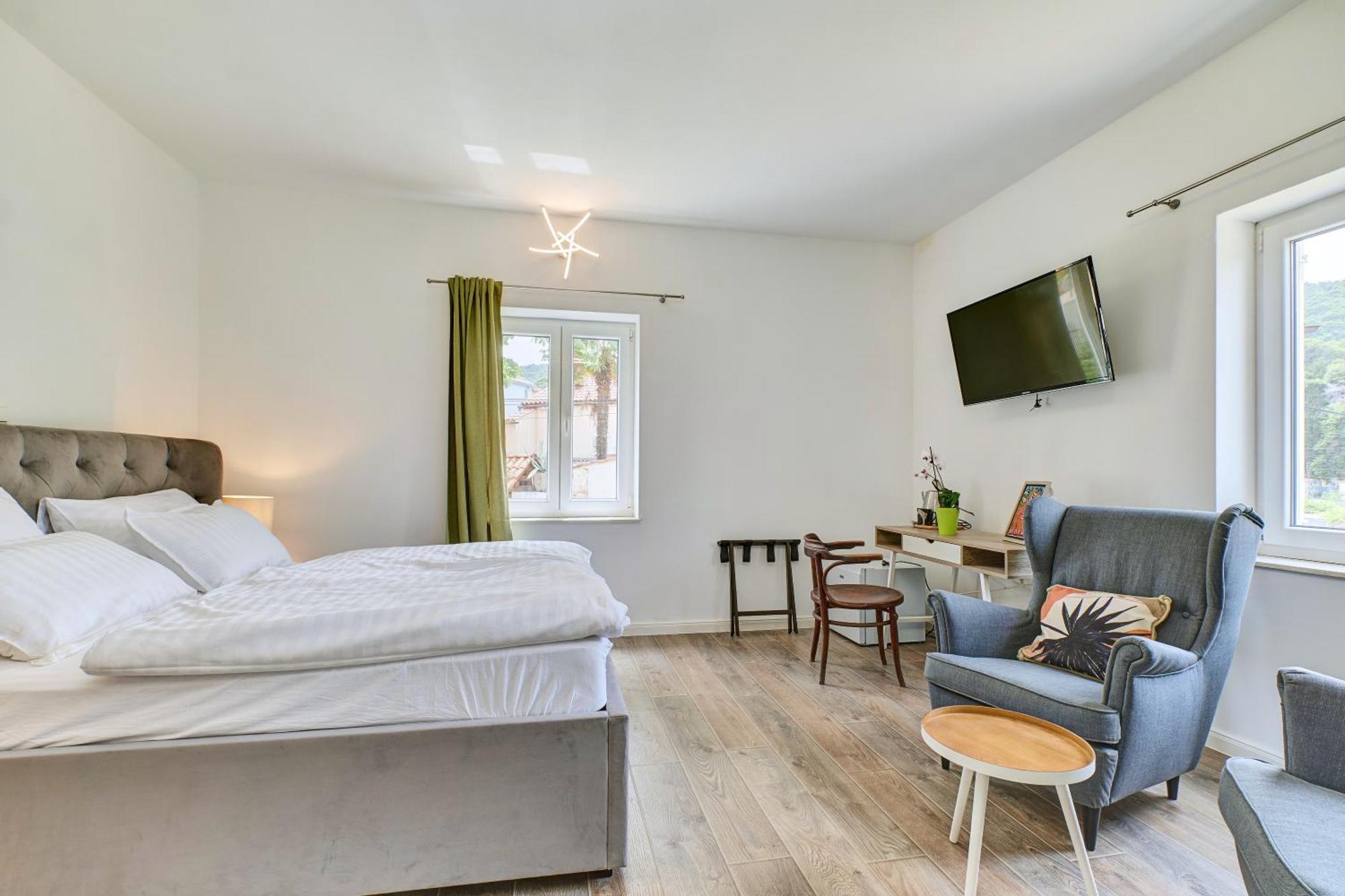 Captain' S Villa Boutique Hotel ヴェリ・ロシニュ エクステリア 写真