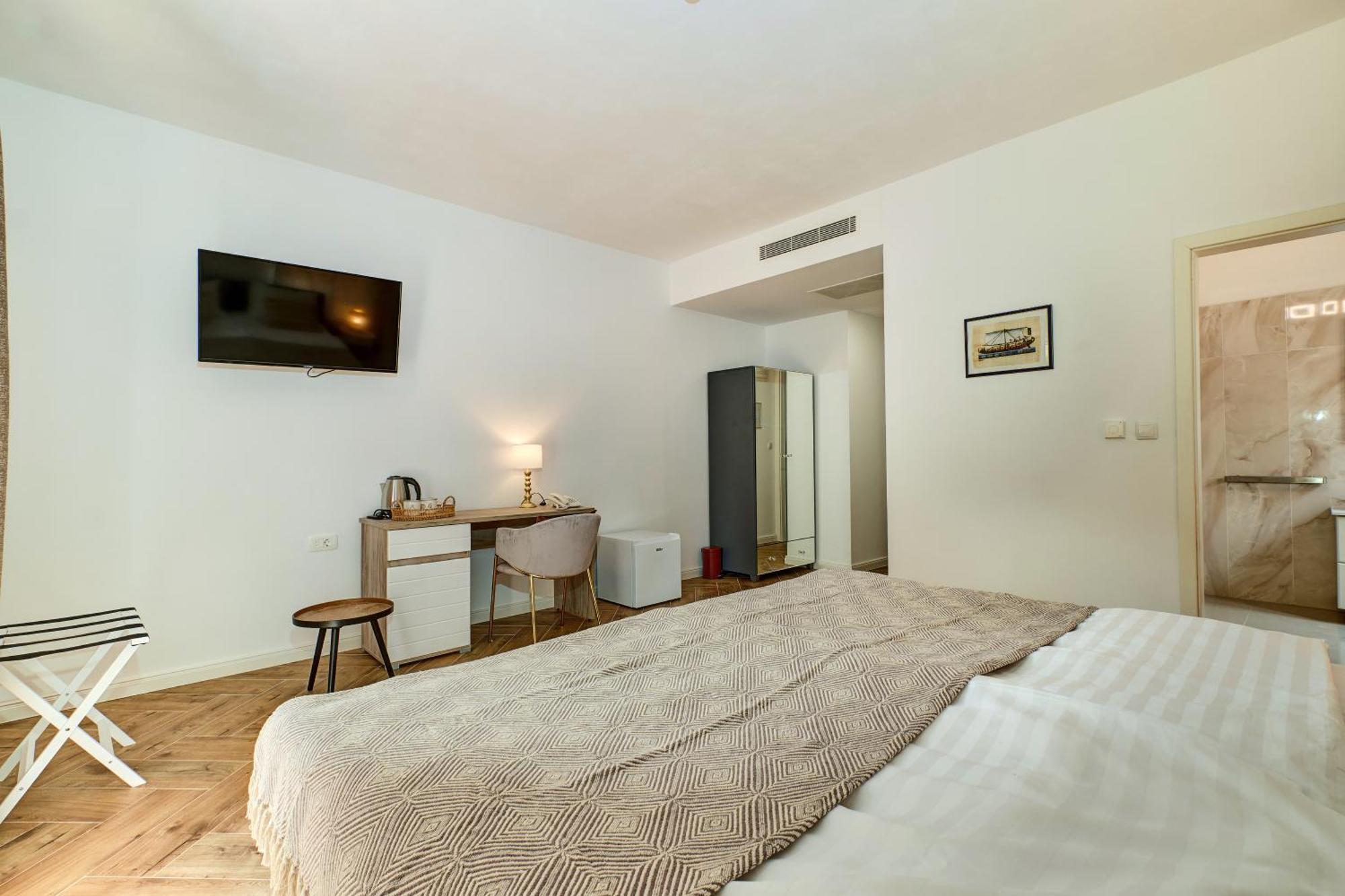 Captain' S Villa Boutique Hotel ヴェリ・ロシニュ エクステリア 写真